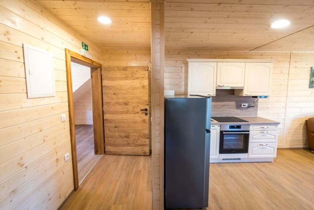 Apartmaji Na Kozolcu - Smogavc 茨热塞 外观 照片
